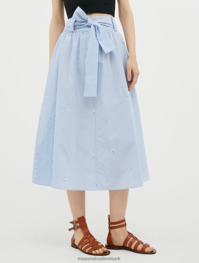 Kvinder stribet midi-nederdel i bomuld og poplin MAX&Co. lyseblåt mønster B2Z2T6763 beklædning